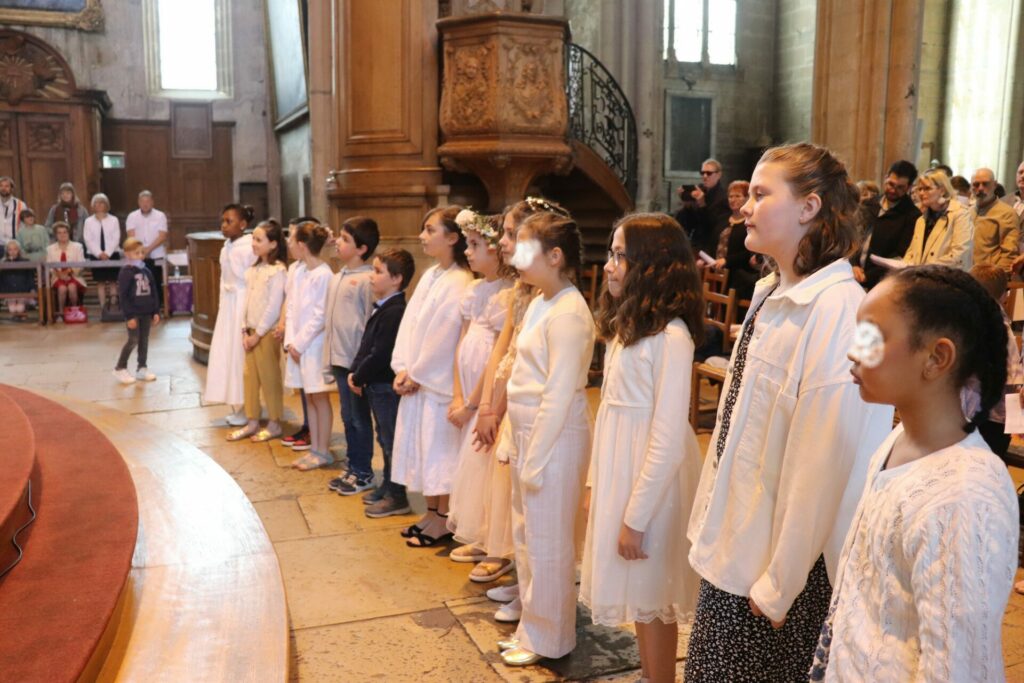 L’Eglise grandit