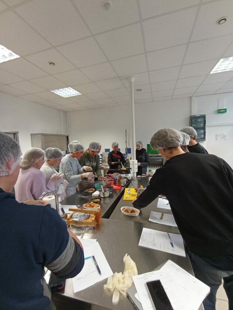 Atelier de cuisine pour les TG3 : « Comamos un taquito »