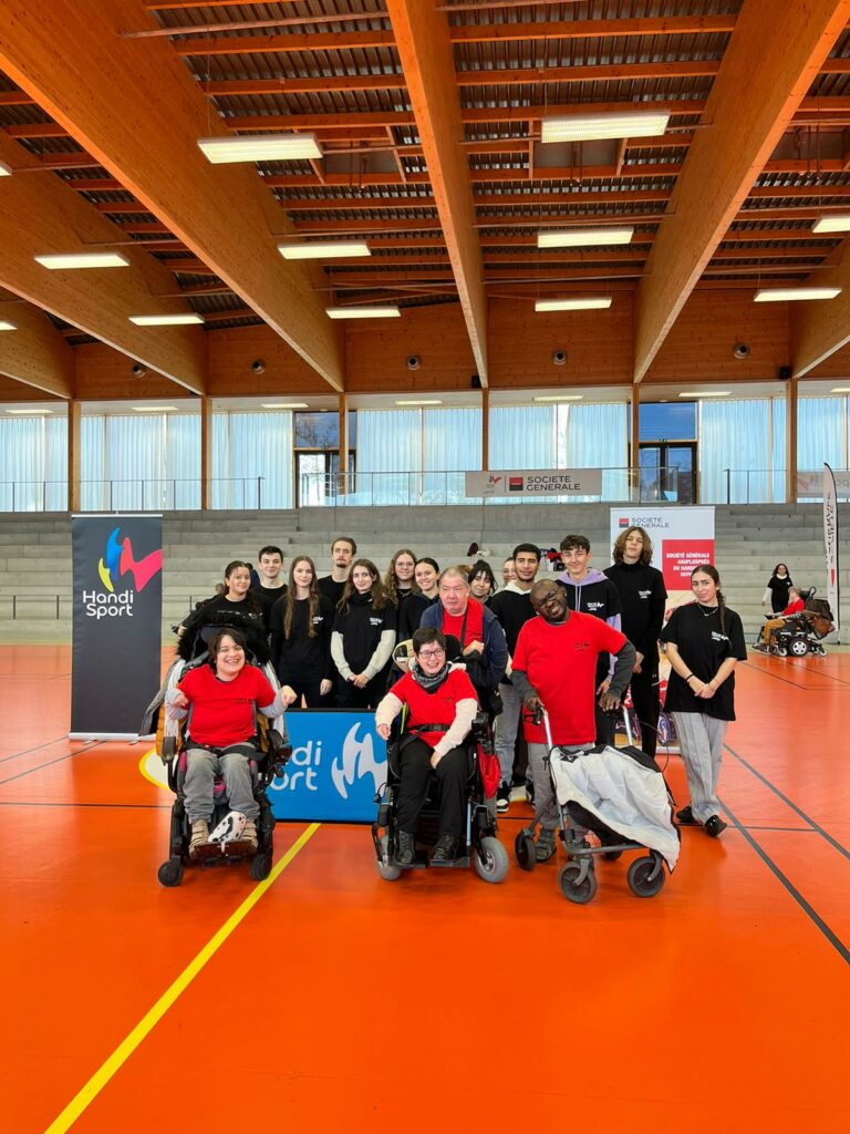 Les 1 Anim ont encadré le championnat régional de sarbacane handisport
