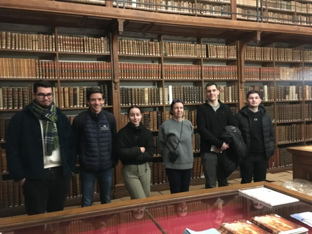Immersion historique pour les étudiants en FCIL