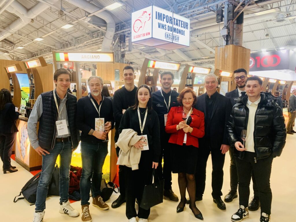 Les étudiants de FCIL ont découvert le salon Wine Paris