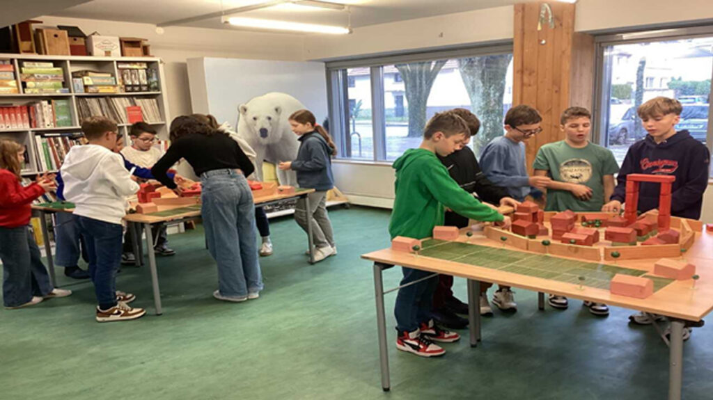 Voyage dans le temps à LATITUDE21 : Les élèves de 6C explorent l&rsquo;évolution de Dijon