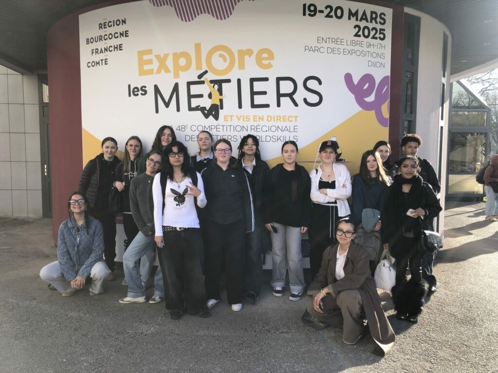Les élèves de mode partent à la découverte des métiers